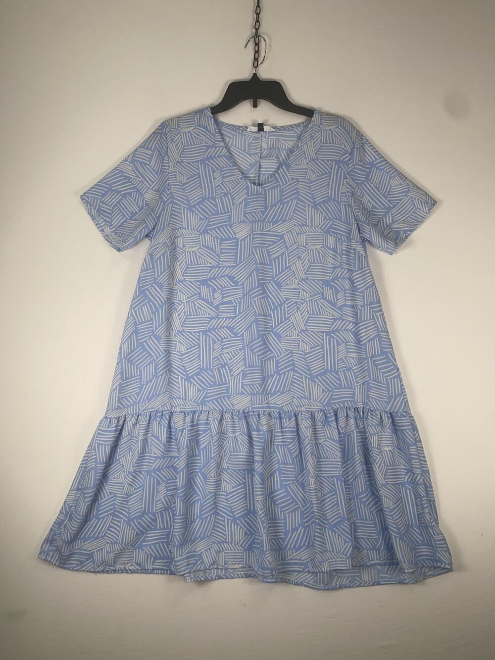 Michelle McDowell Dress Womens Large Blue Geometric Ruffle Hem Swing V Neck
